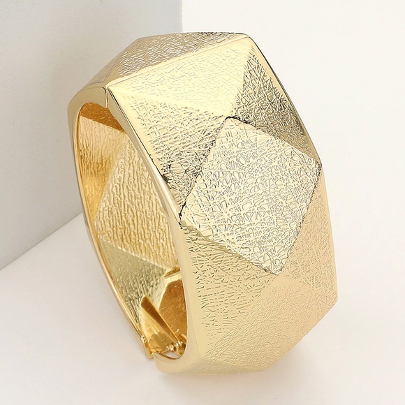 Textured Metal Diamond Cut Hinged Bracelet - Picture 1 of 4